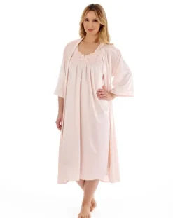Knitted Satin Embroidered 46